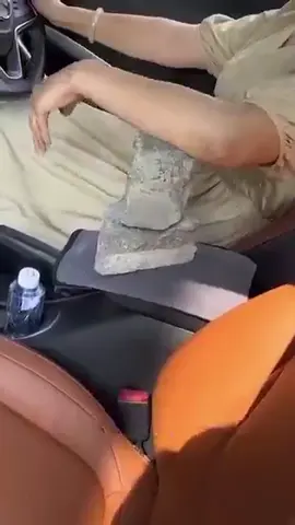 🚗💨 تخيّل! كودوار فيها بلاصت شارج وتخزين فخمة 😍 ✨ ريّح يدك، شارج تلفونك، وخلي الطوموبيل تبان VIP 😎 📦 التوصيل فالمغرب كامل 🇲🇦 ⏰ العرض محدود… دير الطلب دابا قبل ما يسالي! #autolux #caraccessories #ديكور_راقي#fyp#viral