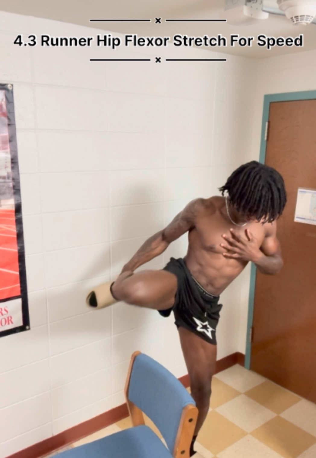 Hip Flexor Stretch For Speed ‼️ Please Like, Share, & Follow For More 👌🏾 MORE Content Coming Soon 🙏🏾👀 #contentcreator #speed #football #gym #athleticism 