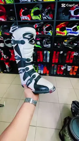 🔥😱 Bota Combat 4  . . #motocross  #protork  #botademotocross  @Motocross no papel ✏️🔥 