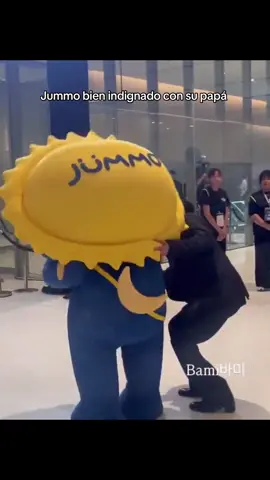 Espero Junior le haya traído un regalo cómo compensación por haberlo dejado unos días  #TikTokAwardsTH #juniormark #junniorrs #markjrtn #JUMMO