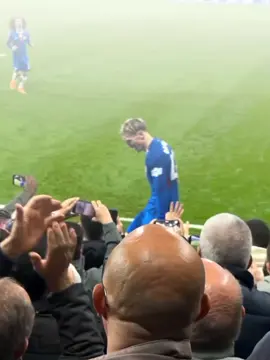 PEDRO NETO KISSING GARNACHO! 😘😘😘 . #xyzcba #fy #cfc #chelsea #chelseafc💙💪 