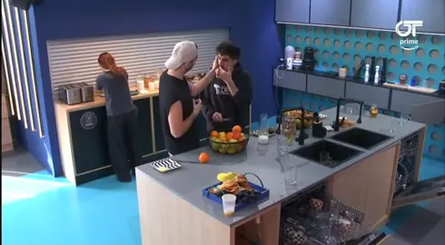 «Último Me hacez de Juanji y último ColaCao de Martin en la academia» #juanjobona #martinurrutia #academia #pfy #parati 