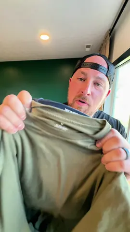 My wife said I finally look like I ‘go to the gym’… jokes on her, it’s just the shirt 💪🤣 True Classic really is the dad bod cheat code. #TrueClassicTee #DadBodApproved #MensStyle #MensOutfitInspo #MensFashion 