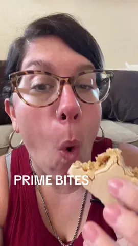 Pumpkin spice prime bites protein brownies are so good and it’s a limited edition flavor! And you all know how I feel about pumpkins. ##primebites##pumpkinspice##brownies##proteinsnack##protein 