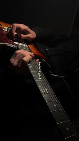 hot - @LE SSERAFIM #lesserafim #kpop #guitar #fyp 