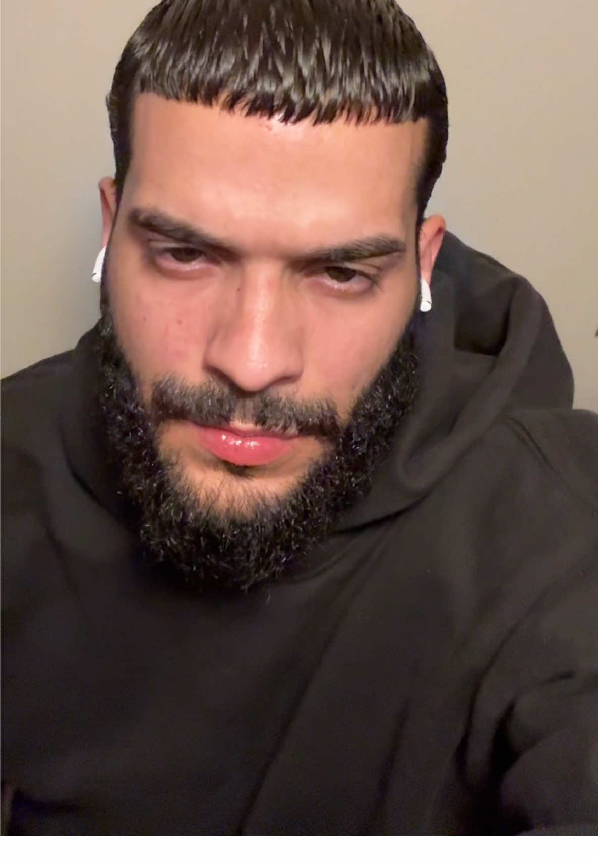 LMAOOOOO don’t mind im smacked #onyou #fyp #drake 😭 #fypシ゚ 