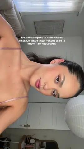 today she’s giving clean girl 🙂‍↔️✨ #weddingmakeup #weddinglook #bridalmakeup #bridal #cleangirlmakeup 
