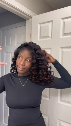 the perfect fall hairstyle ! 😍😍 I am in loveee I will definitely be keeping this wig in my rotation this season 🍁🥰🥰 #halfwigtok #marryuhair #wearandgowigs #fyp #coloredwig @Marryu Hair Shop 