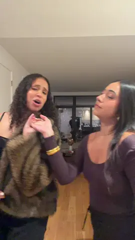 👯‍♀️ #itsfridaynight #nyc #newyork 