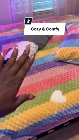 She knocked out the second she hit this fleece set. It’s thick, plush, and warm like she’s wrapped up in the hood, sleeping through every dream. #TikTokShopCreatorPicks #FleeceBedding #CozyHomeVibes #KidsRoomDecor #SoftBedding