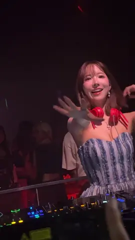 三上悠亜ちゃん、ほんとに32歳なの？ってくらい可愛くてしぬ #dj 