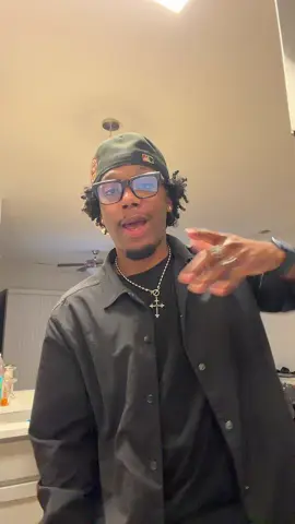 This my favorite part of the song #fyp #yb 