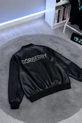 Áo khoác da BOBERRY bản thêu chữ có túi trong cho anh em #uocduoclenxuhuong #xuhiongtiktok #aodai 