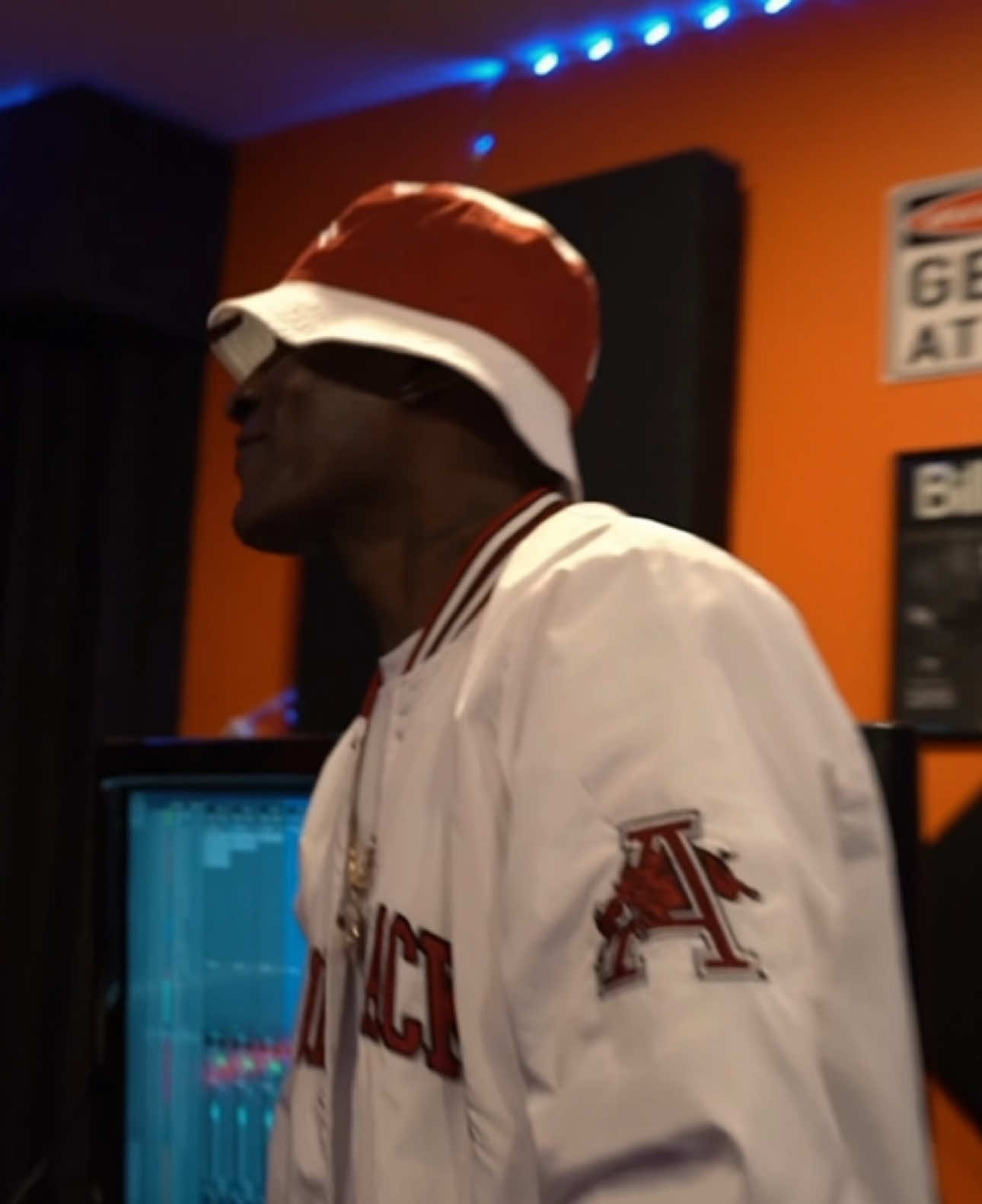 THE RIDAH G.O.D - “I’M FROM THE ROCK” (Official Video) feat PJX Directed and Shot by DINKY DESIGN & ARKALIEN INTERNATIONAL | Edited by ARKALIEN INTERNATIONAL | Produced by FEROCIOUS PRODUCTIONS | *Taken from The Brand New Double Album “ARKLANTIS: The Soundtrack To These Times” available now at https://ridahgod.com