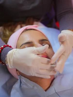 سجلي الآن واحجزي موعدك 