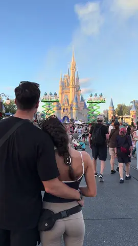 🧸🏰💌🎠🪩🎟️🧚 @Johnny Hadac 