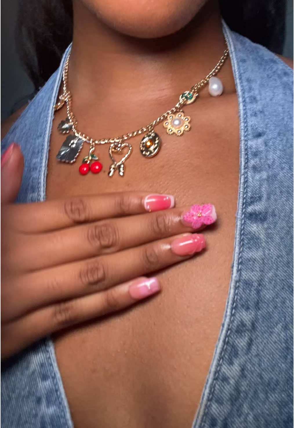 @NailVesta did their big one with these 🤩🤩 #nailvesta #pressonnails #nailtransition 