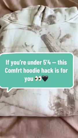 i’m wearing an XL - run, it’s been selling out!! 💕 @Comfrt @comfrtkids  #comfrt #comfrtkids #comfrthoodies #leopardcomfrtline #creatorsearchinsights 