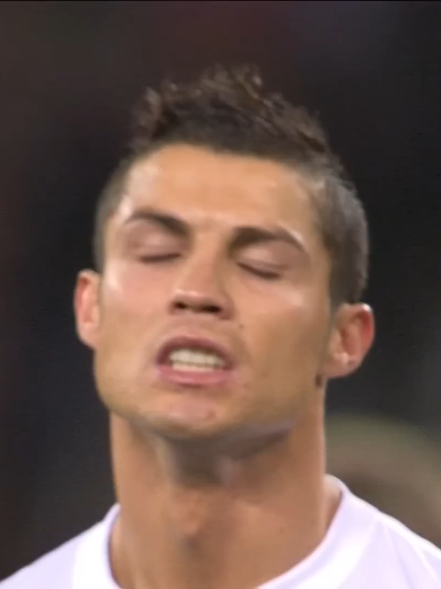 من الذاكرة  ، مباراة إسبانيا ضد البرتغال | ثمن نهائي كأس العالم 2010. spain vs portugal. مقطع من فيديو خاص بقناة جنة كروية HD على يوتيوب  #fyp #foruyou #coupedumonde #spain #portugal🇵🇹 