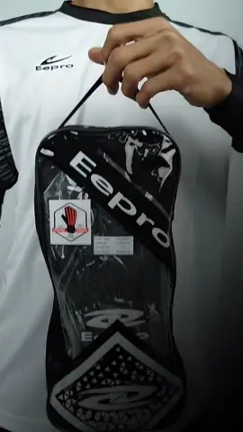 #Eepro Thailand 🇹🇭 𝙀𝙓𝙏𝙍𝙀𝙈𝙀 𝙋𝙍𝙊𝙏𝙀𝘾𝙏𝙊𝙍  [TOP CLASS]ของดีไม่จำเป็นต้องแพง#ถุงมือผู้รักษาประตู 