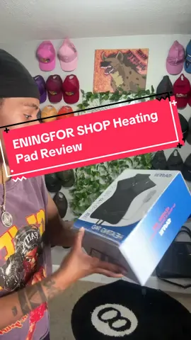 Ouu yall it gets warm quick too! Feels great around the neck! Plus you can moisten it and add some extra heat into those muscles and joints! I love it #heatingpad #heatpad #gift #xyzbca #fypシ 