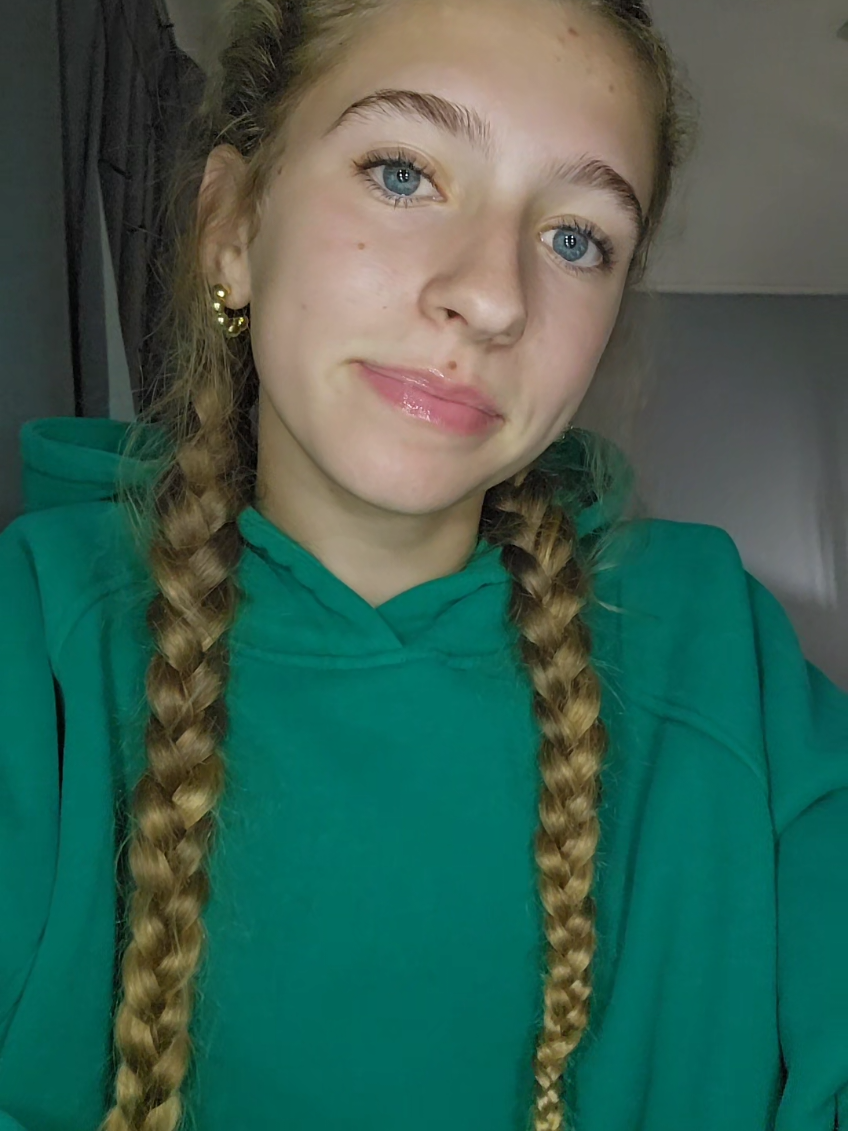 This is my type of music #lipsync #music #spiralandgoviral #taylorswift #afterglow