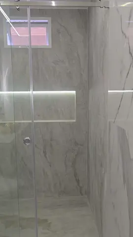 paraduchas vidrio templado, ducha cuadrada y ducha de pared 🥰 #paraducha #vidriotemplado #baño #remodelaciondebaño #vidrio 