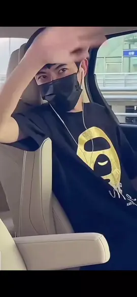 hình ảnh cuối cùng khi anh xuất hiện trước fan😭 #justiceforyumenglong #于朦胧 #vumonglung #yumenglong #xhhhhhhhhhhhhhhhhhhhhhh 