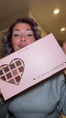 Omg I finally got my hands on the viral P Louise eyeshadow pallet #eyeshadow #makeup #beauty #tiktokshopblackfriday #makeuptok 