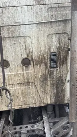 Hết mưa xe bám đất thế này rửa không chạm mới đã #ruaxe73 #hoanghuyruaxe73 #xelanh77🚛🚛 #xuhuong #truck 