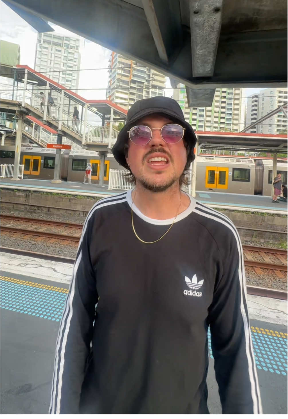 moments before I fainted in the middle of rock n roll star lol thanks for the best show!!!! @Oasis 