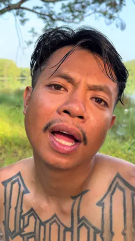 ผ่อนคลาย😋หลังซ้อม  “ชีวิต อย่าไป ตึง‼️มากกกก #ครูเบนซ์ #มหาลัยกรุงเทพ #รังสิต #สวัสดีครับผมแจ็กแปปโฮ #K9มวยไทยบ้านครูเบนซ์ 