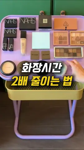 프로필 링크 308번에서 제품 확인 가능합니다! (DM 오류 없도록 '팔로우' 부탁드릴게요) . . 📌폭 46cm, 높이 65cm, 깊이는 35cm 이며 하중은 12kg 입니다.   📌자석테이블이라 아이패드까지 붙일 수 있습니다.  📌색상은 다양해서 보라색이 아닌 무난한 색으로 고를 수도 있어요  #이케아 #자석테이블 #비에르코센 #이케아해킹 #자석붙는책상