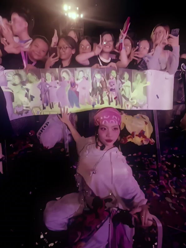 : Nhớ concert wúaa🥹 #xuhuong #_gaojluv_ #phuongmychi #chiyeuminhchi #fyp  id: ?