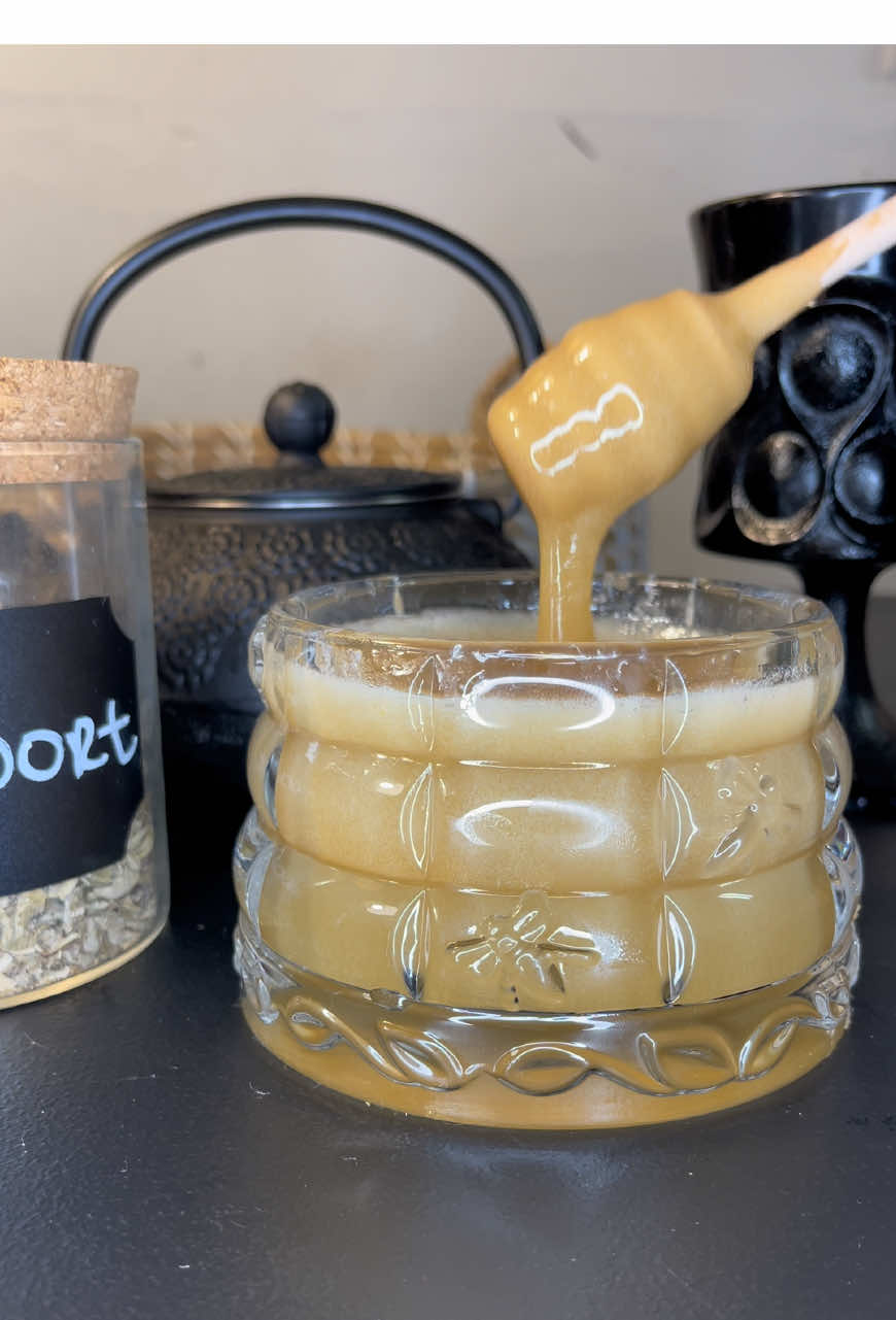Lavender honey 🍯 😋 #apothecary #lavender #honey #herbalist #naturalremedies 