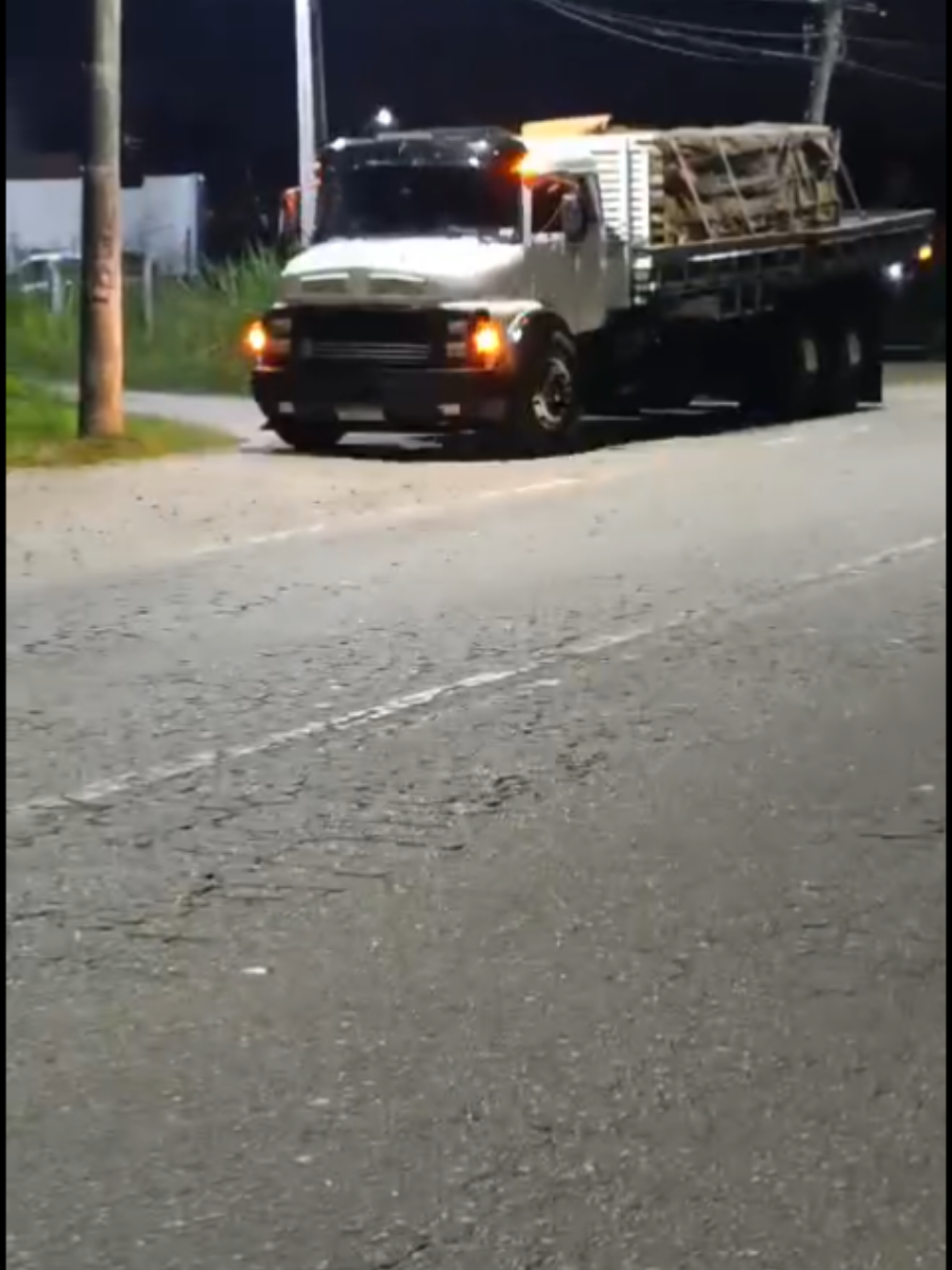 minha fogueira preferida, sempre representando nas filmagens 🤣🤣🤣 te amo mãe, obrigado por tudo! #mae #maeefilho #amordemae 