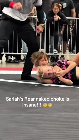 Sariah’s rear naked choke is insane!!  #bjj #wrestling #jiujitsu #grappling 