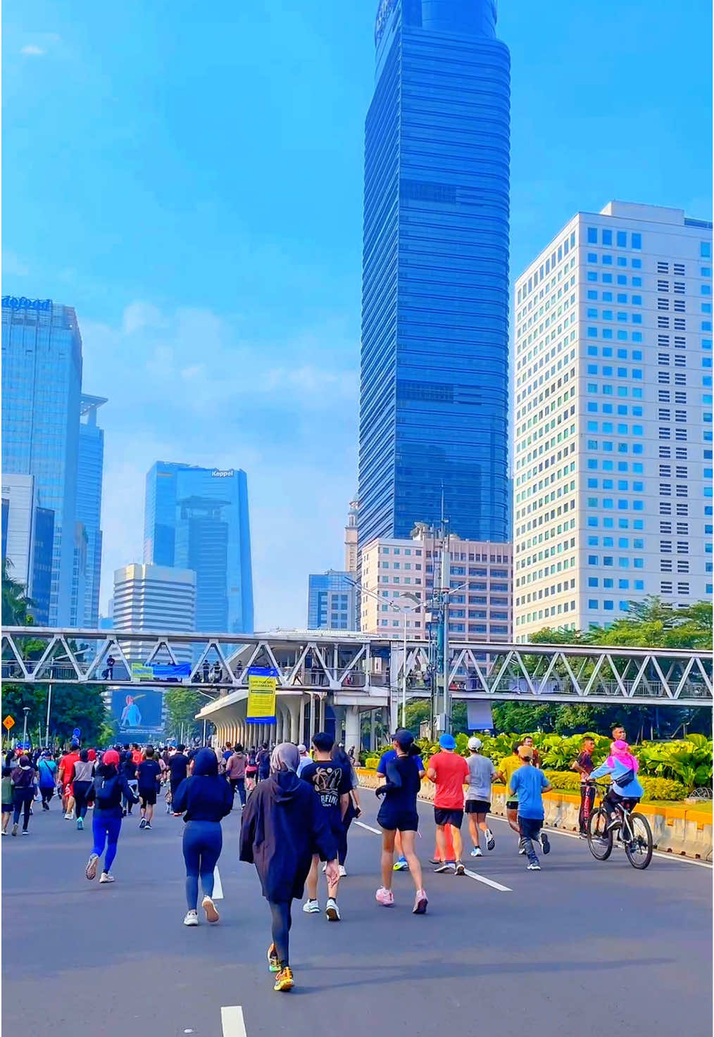 Car Free day Jakarta  • • • #jakarta #cfdjakarta #carfreeday #storywa #foryou 