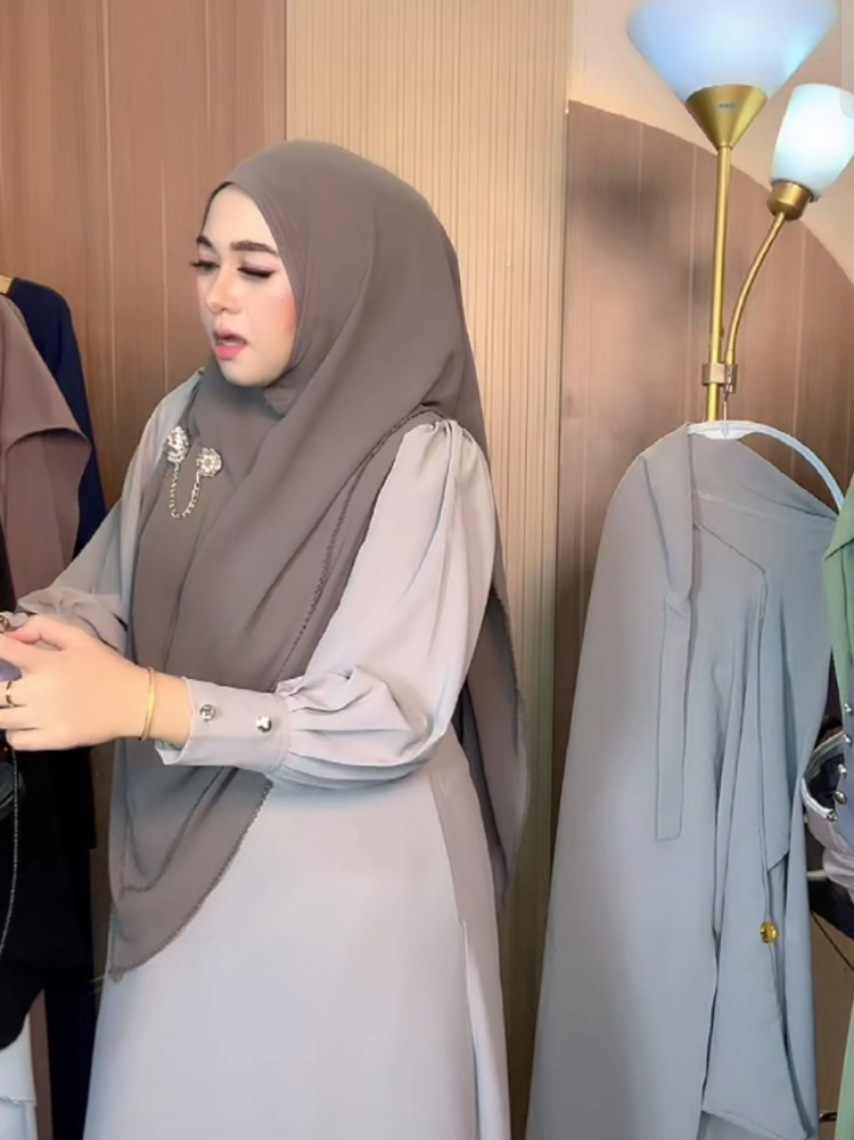 Mafaza - Gamis Syar'i Sabrina #bajulebaran #gamislebaran #bajulebaran2025 #gamiskekinian 
