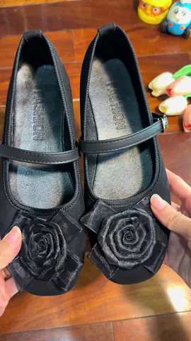 Giày xinh quá #giaydepthoitrang #xuhướng #viral 