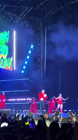 Pháo hoa giấy siêu đỉnh 🎉🎉🎉 #gdragon #gdworldtour2025 