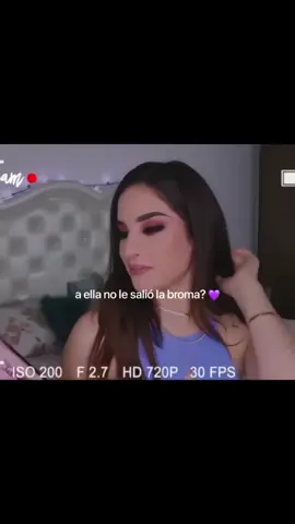 a ella le decepcionó que no lo hubieran atropellad0 ? 💜 . . . #parati #foryou #kimberlyloaiza #broma #linduras 