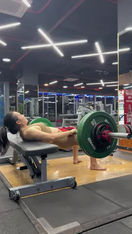 Tập tành gì chưa các người đẹp ơiiii 😆😆😆 #hipthust #GymLife #giamcan #xuhuong 