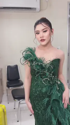 Secantik sridevi  . . . . . #makeupbyrivolisa #muapro #muaparagon #makeupjakarta #makeupartis 