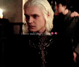 I wanna get him pregnant❤️#aegontargaryen #aegonii #tgc #tomglynncarney #aegoniitargaryen #hotd #housetargaryen #hotdedit #tgcfedit #targaryen #fyp #gameofthrones #got #foryou 