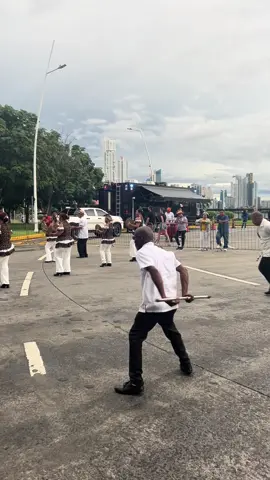 Una cosita desfile, feliz mes de la patria 🇵🇦🥳 #pty🇵🇦 #noviembre #patria 