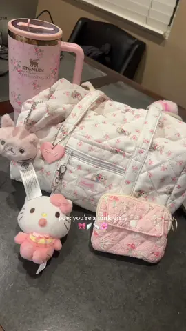 this quilted wallet is to die for 😭🌷🐇💞 #pinkaesthetic #pinktok #girlyaesthetic #coquette #pinkwallet 