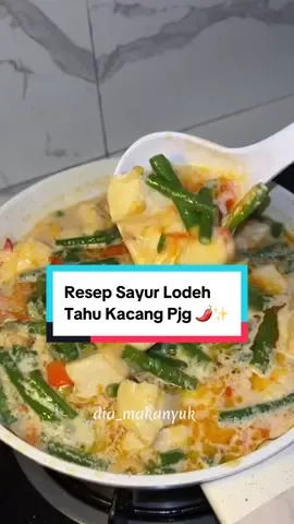 yang masih suka tanya Resep Sayur Lodeh nih kubuatin lagi jangan lupa recook 🤏🏻😁 . Untuk pan suka banget sama produk @LaNatuna selain aesthetic, no lengket, bahan super tebal ternyata juga Ramah Di Kantong!! #sayurlodeh #lanatuna #masakanrumahan #resepsimple #4u 