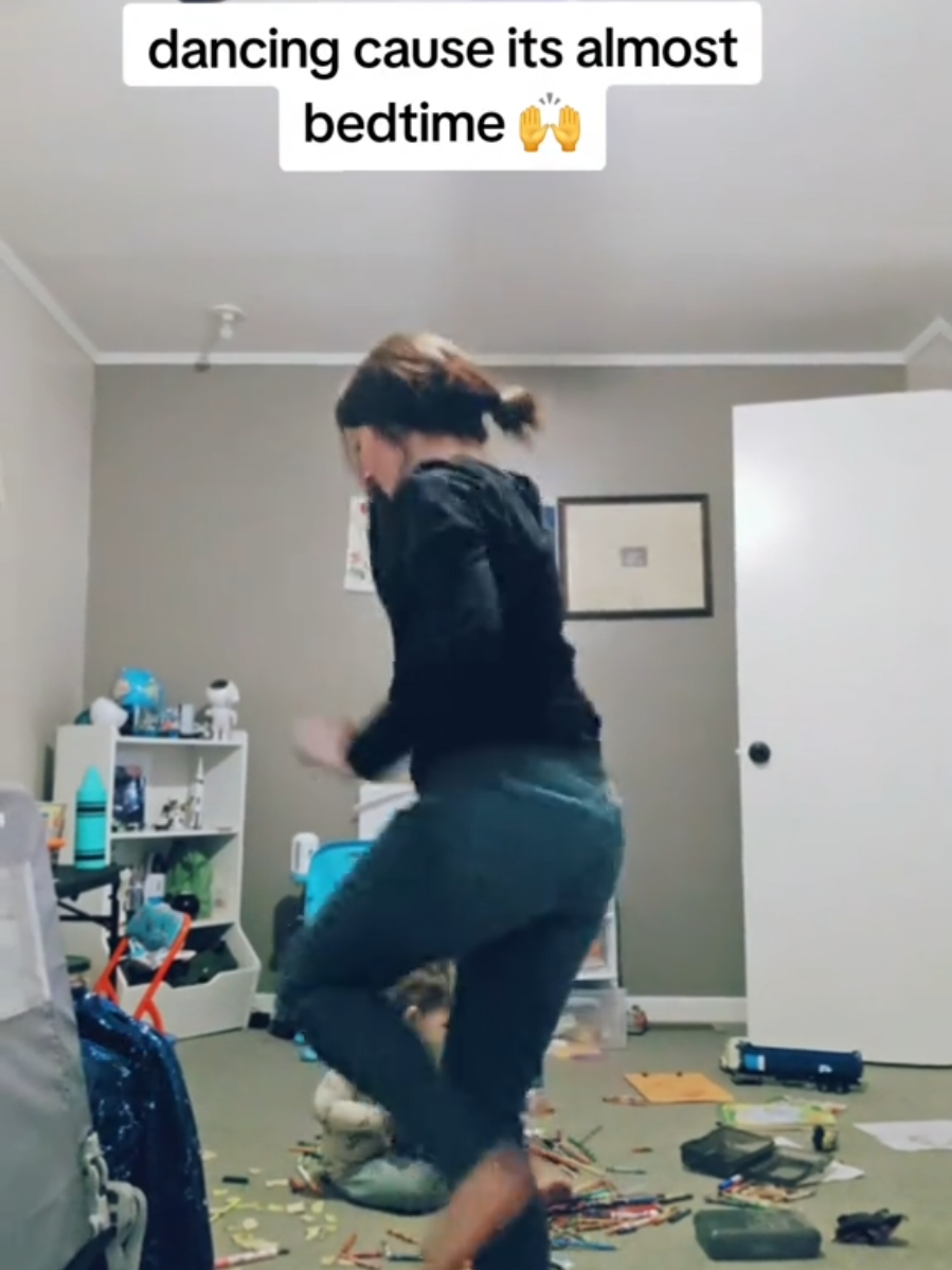 where my tired mamas at #pov #tedlasso #dontgiveup #dancelikenooneswatching #fy 