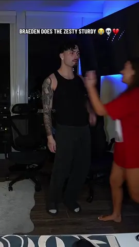 Braeden does the zesty sturdy in front of Lanah Cherry  #braeden #lanahcherry #twitchclips #trending #foryoupage 